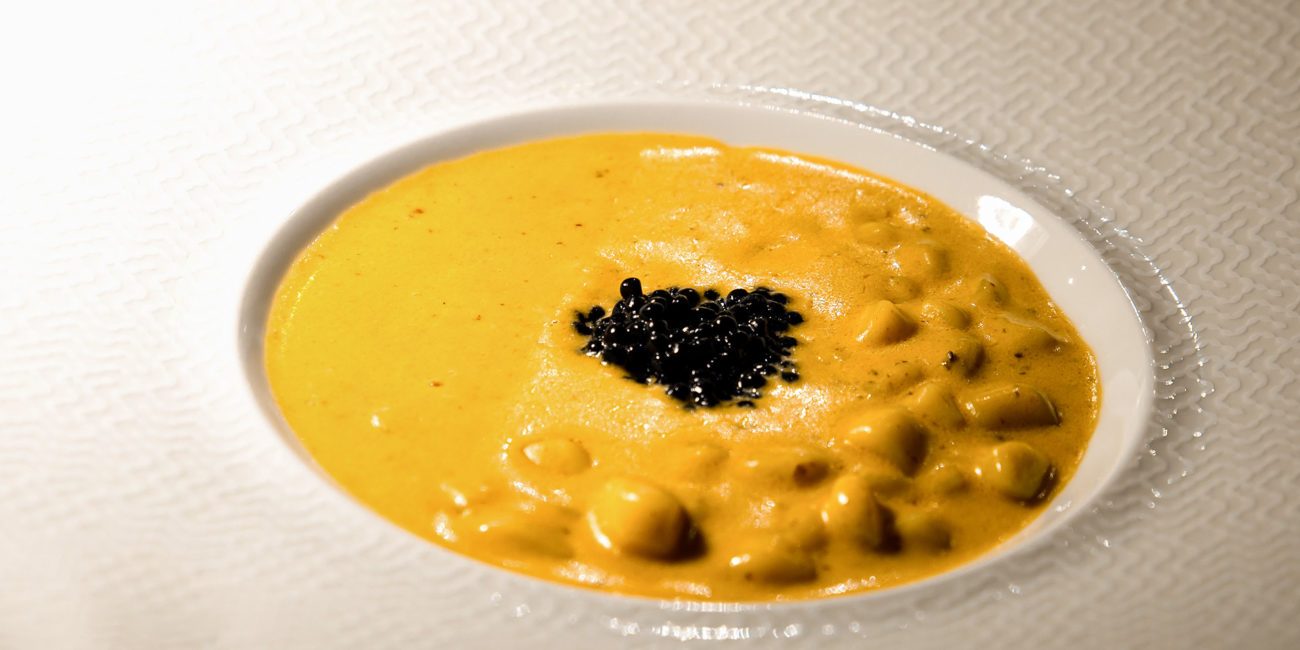 Il Gelso Nero, ristorante a Castellucchio (Mantova), è il connubio tra la tradizione culinaria Mantovana e la cucina Fusion Internazionale caratteristica dello Chef Faruk Neziri.